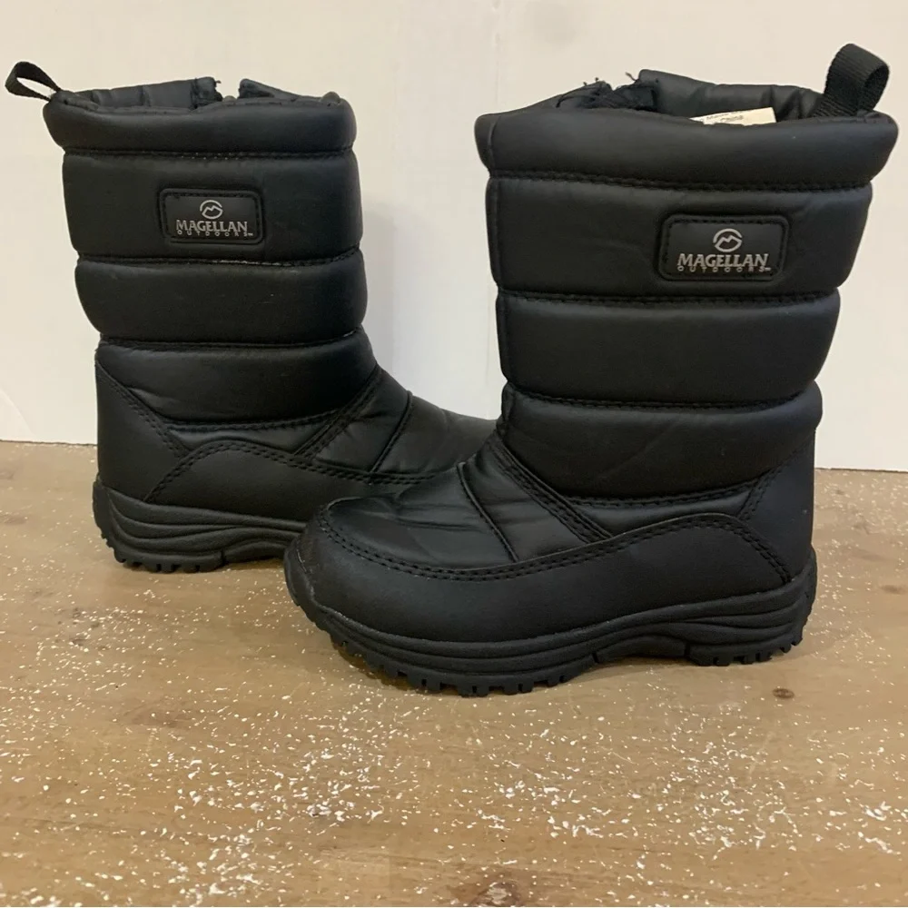 2 FOR $15 Magellan Outdoors Black Snow Boots Size Youth 12 Little Kids